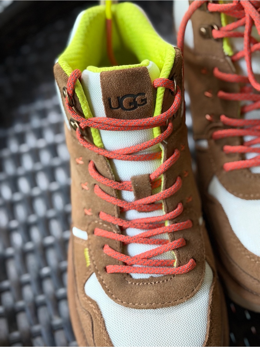 UGG Highland Hi Heritage Suede Boots in Chestnut Size 9